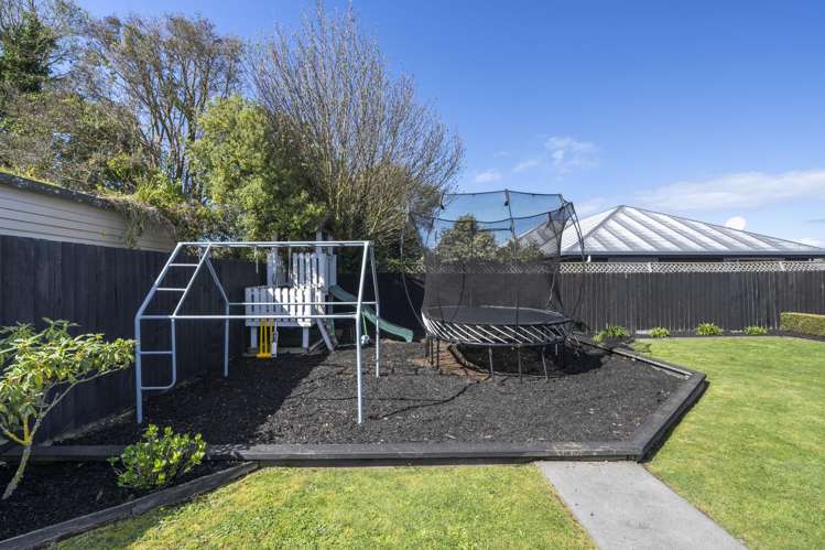 64 Willryan Avenue New Brighton_22