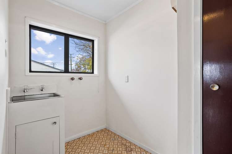 233 Hepburn Road Glendene_25