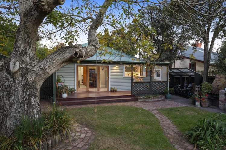 61 Redruth Avenue_4