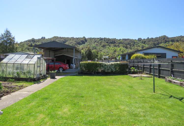 57 Dick Street Reefton_16