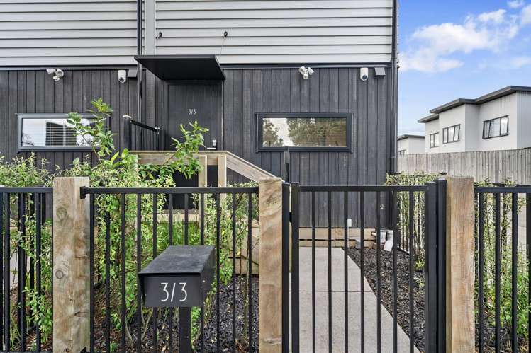 3/3 Rimu Road Mangere Bridge_2