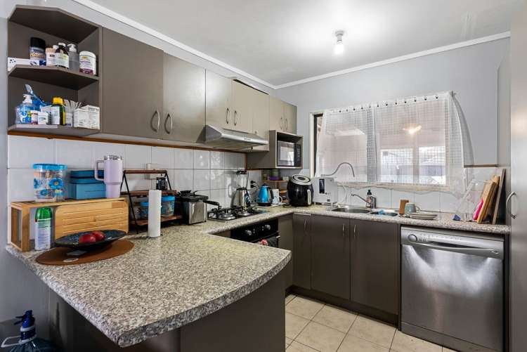 127 Maplesden Drive Clendon Park_7