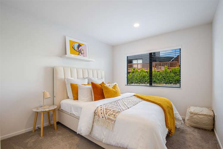 10 Arran Point Parade Orewa_12