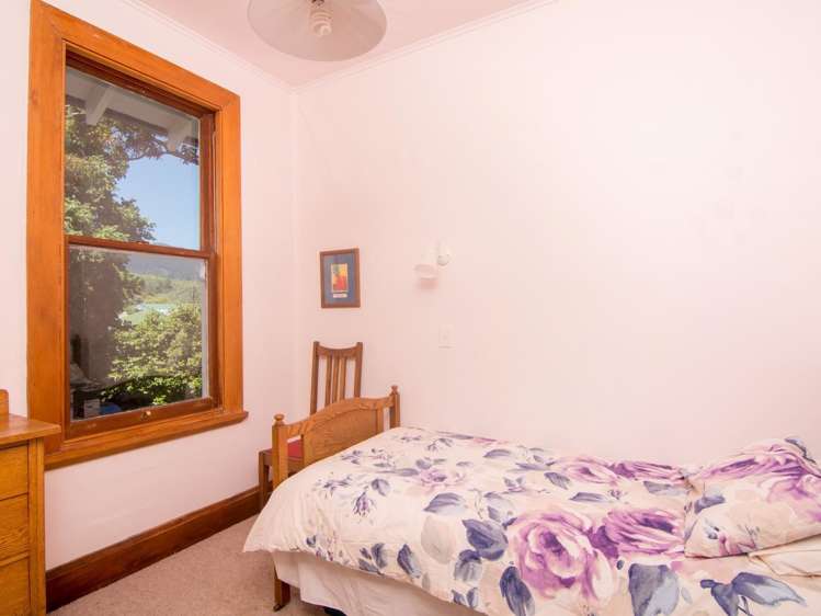 25 Black Street Stoke_17