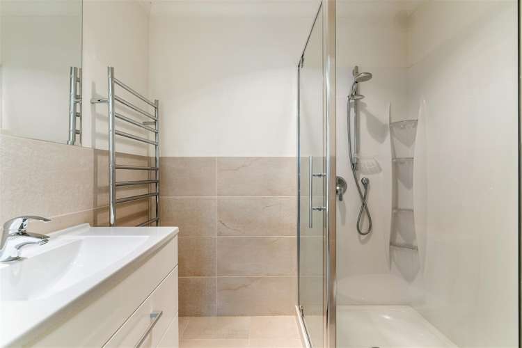 8 Eric Price Avenue Takapuna_37