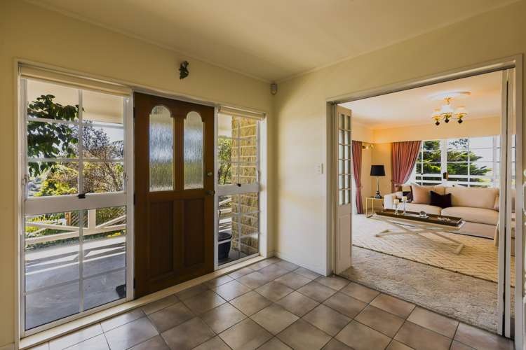 81 Churchill Drive Taradale_6