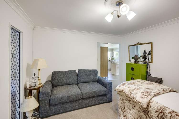 2 Fern Grove Taradale_13