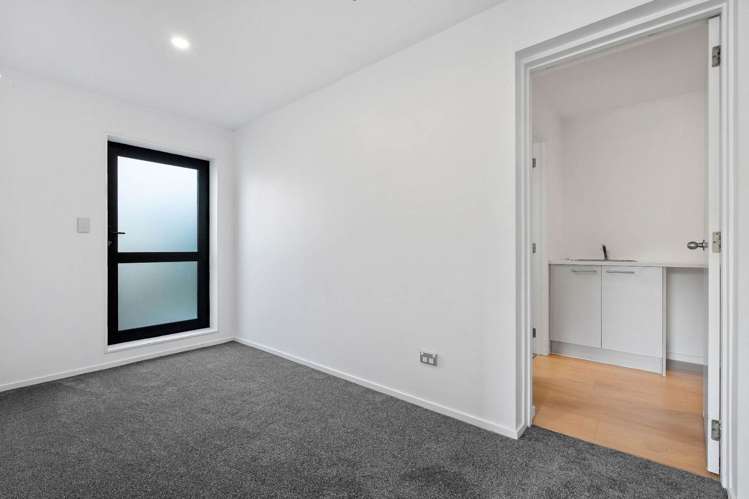 38 Makora Road Massey_29