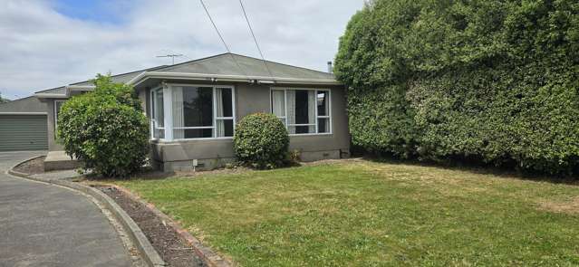 Lovely 4 BR Family Home in Oakland.