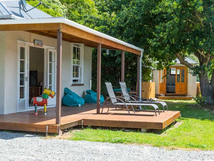 2301 Queen Charlotte Drive Anakiwa and Surrounds_15