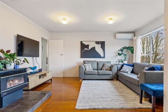 2/2 Flagstaff Place Massey_1