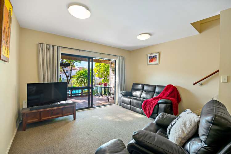 6/21 Armoy Drive East Tamaki_8