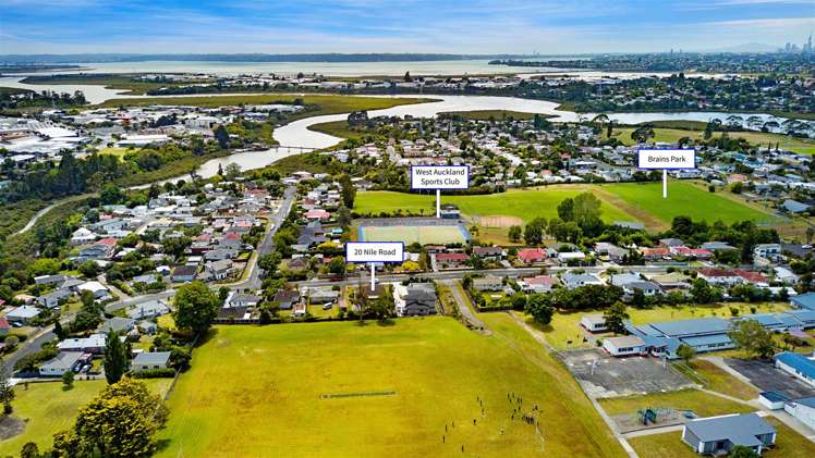 20 Nile Road Kelston_21