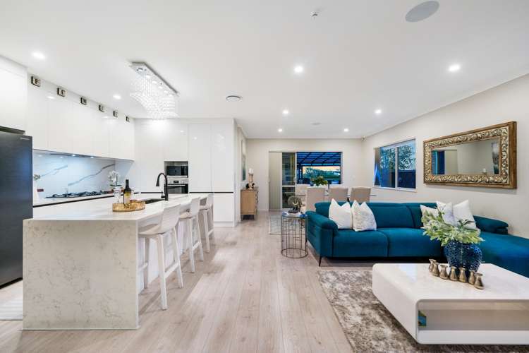 40 Koropa Road Flat Bush_4