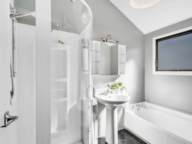 37 Hikanui Drive Havelock North_14