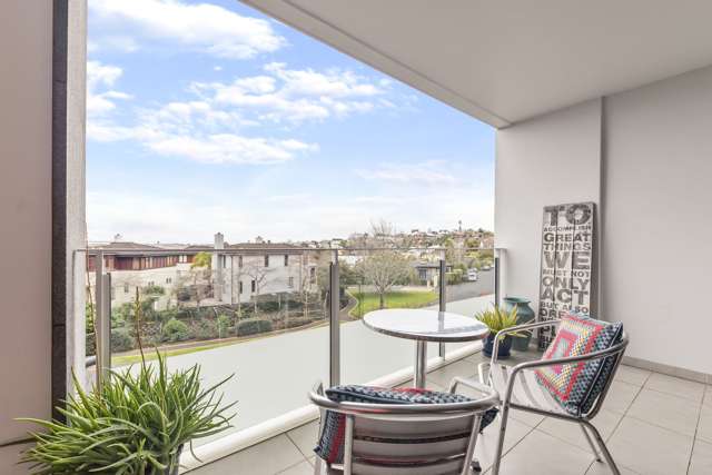 2C/24 James Cook Crescent Remuera_3