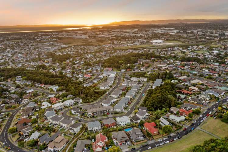 38 Matairangi Avenue Totara Heights_25