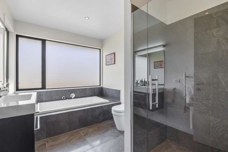 257 Gladstone Road South East Taieri_15