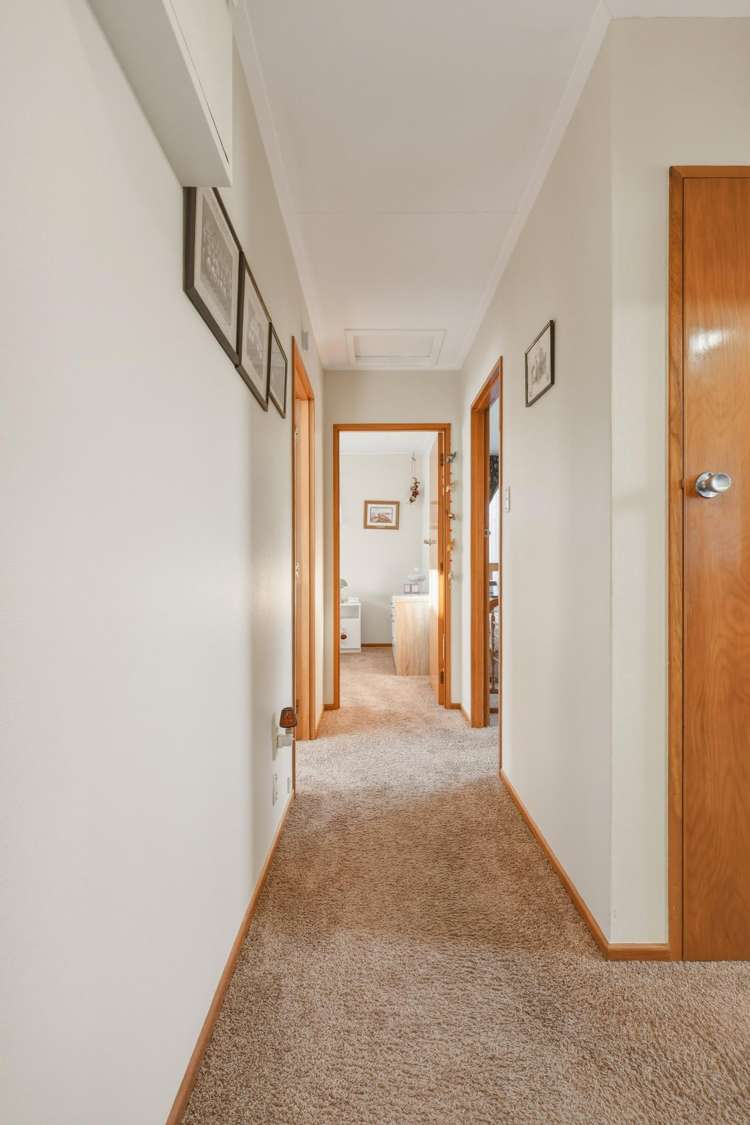 11 Bell Crescent Concord_16