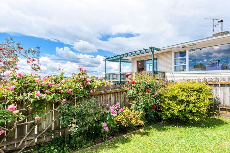 3 Wakeling Avenue Te Atatu South_17