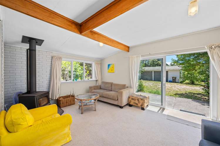 89 Bishop Road Parapara_4