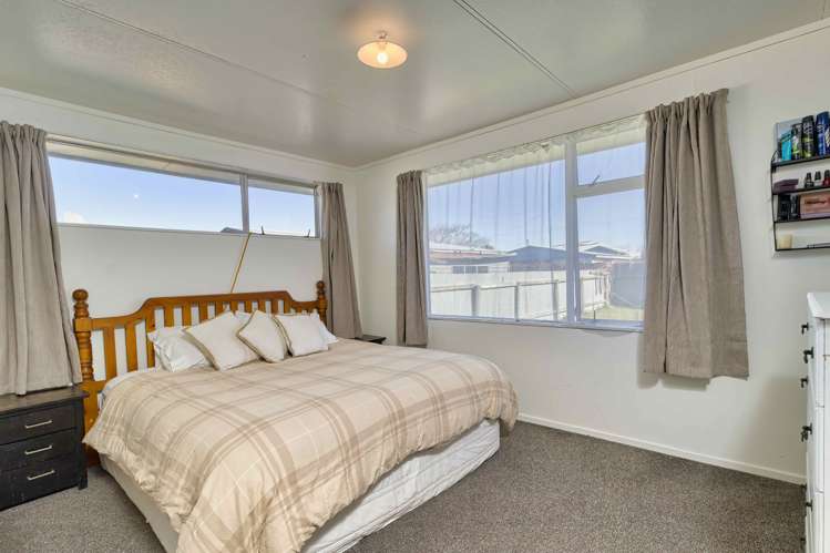 6 Raleigh Street Flaxmere_9