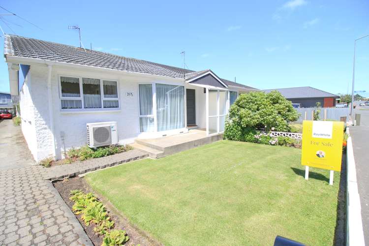 217a Queens Drive Windsor_21