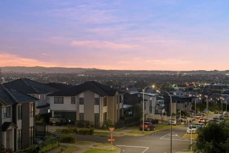 16 Lime Hill Rise Flat Bush_30