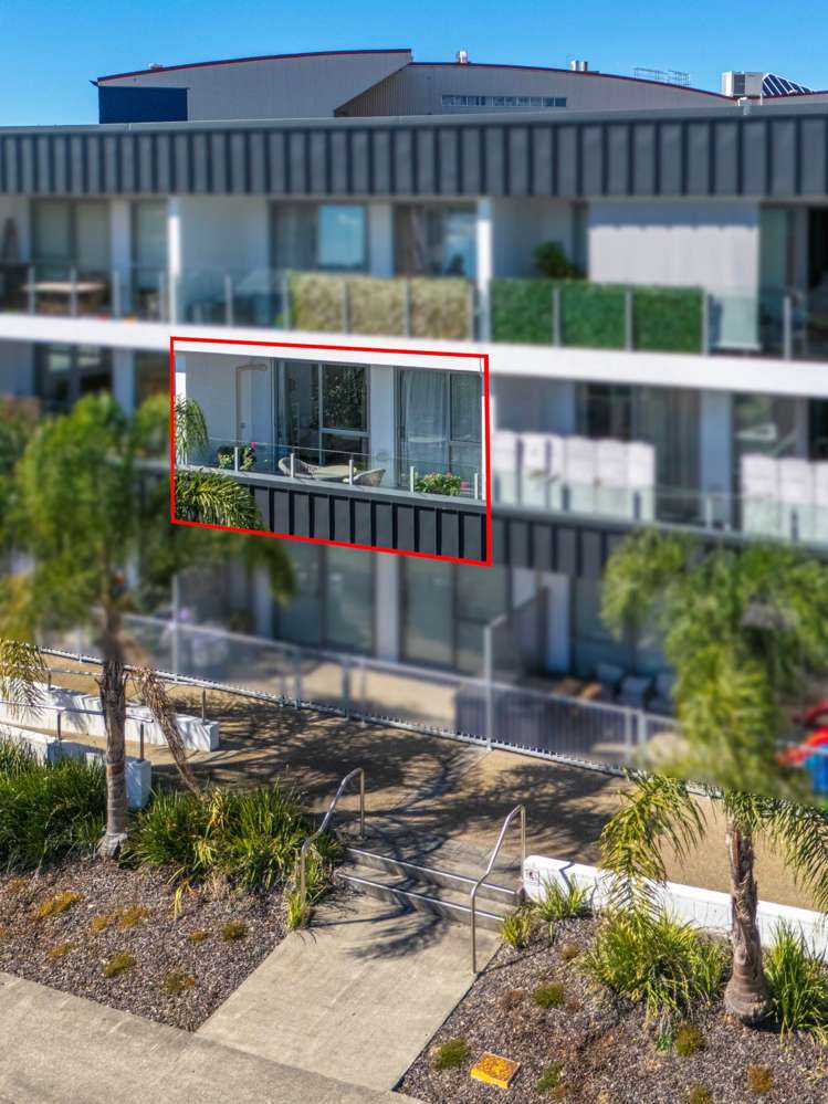 107/17 Link Crescent Stanmore Bay_13