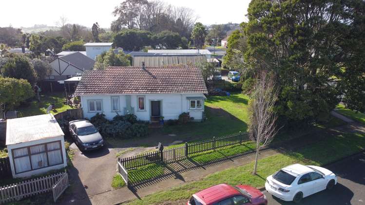 1 Childs Avenue Pukekohe_5