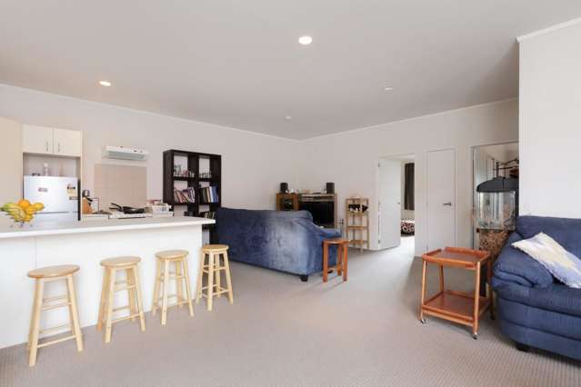 15/166 Waihi Road Judea_1