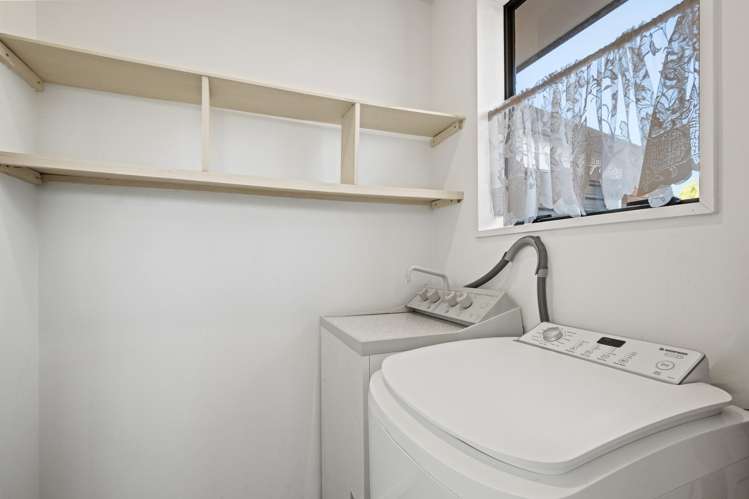 2/20 Kirsten Place Parklands_9