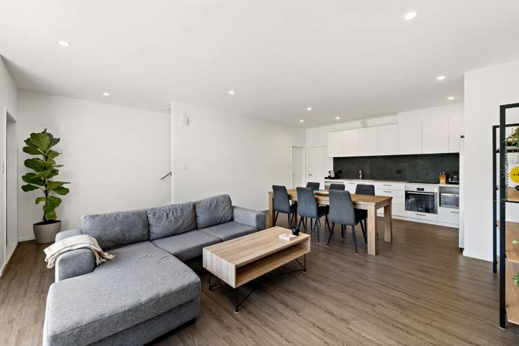 8 Kikorangi Lane Mount Wellington_5