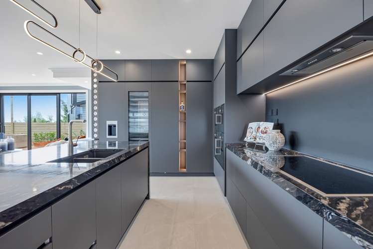 2 Taku Close Long Bay_9