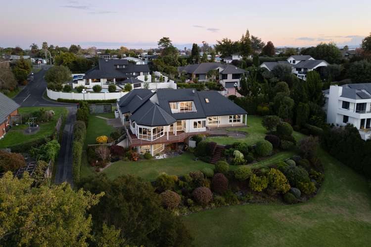 9 River Oaks Place Pukete_36