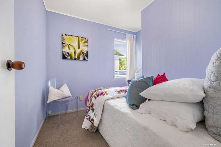 1/5 Ballater Place Highland Park_10