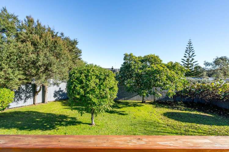 74 Gloria Avenue Te Atatu Peninsula_12