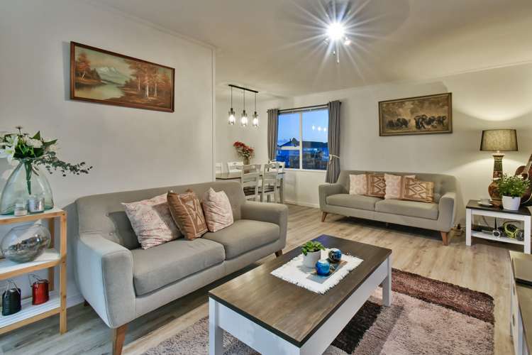 18b Etherton Drive Manurewa_4