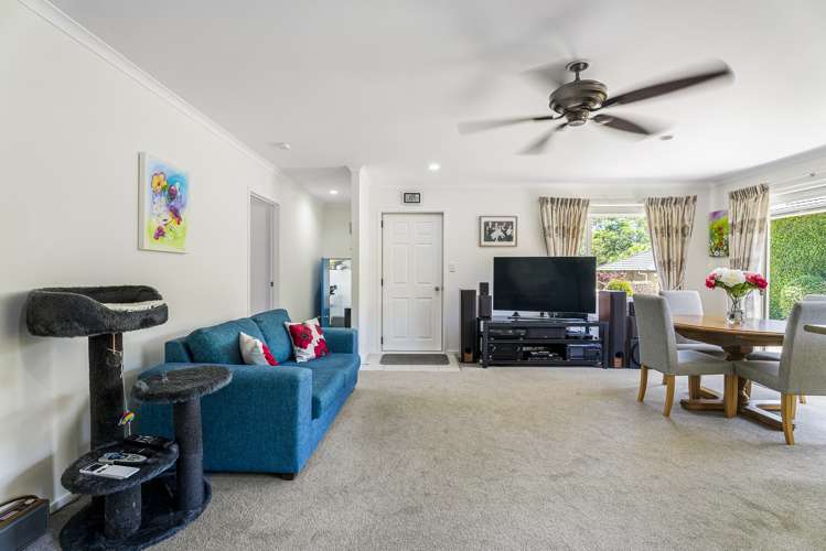 1/22 Ellenbury Place Stanmore Bay_3