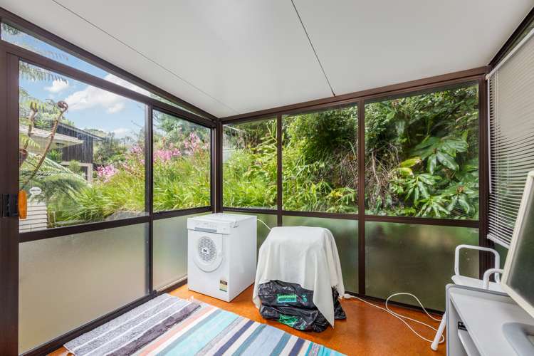 48 Derwent Crescent Titirangi_13
