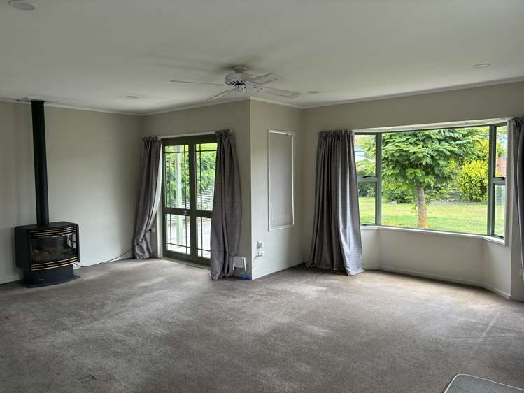 24 Albert Drive Clyde_2