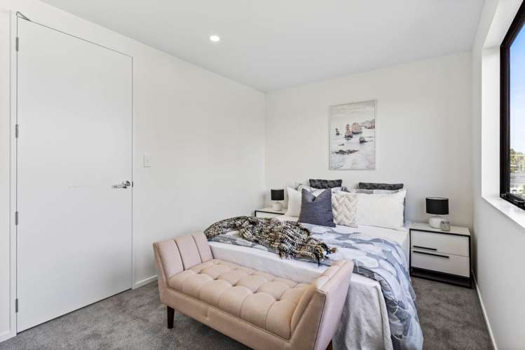 2 /3 Milich Terrace Te Atatu South_7