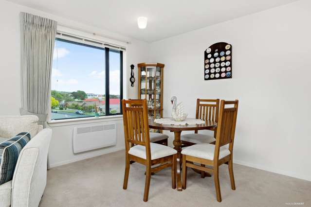 205/104 Edinburgh Street Pukekohe_3