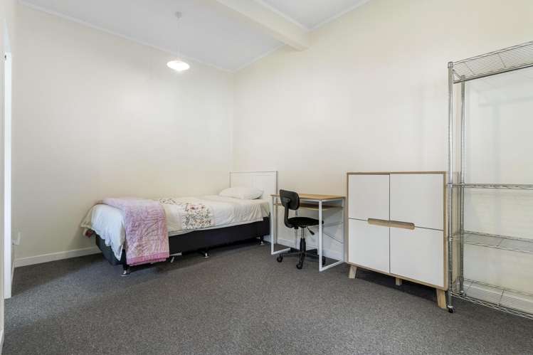 259 Saint Andrews Road Epsom_24