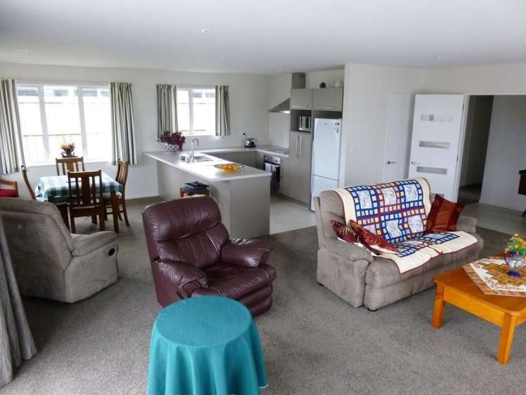 5a Ashley Drive Paroa_7