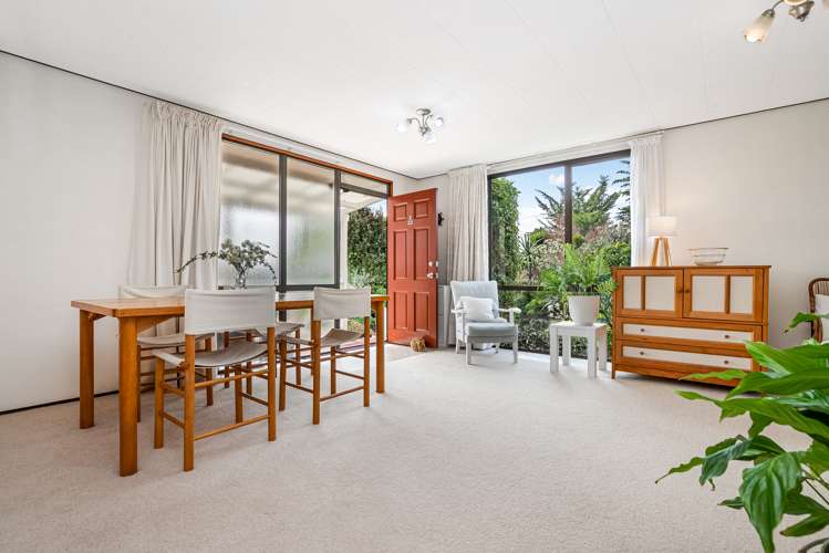 2/23 Starforth Place Henderson_6