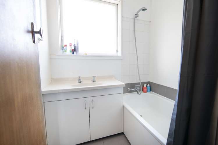 2/267 Kennedy Road Onekawa_6