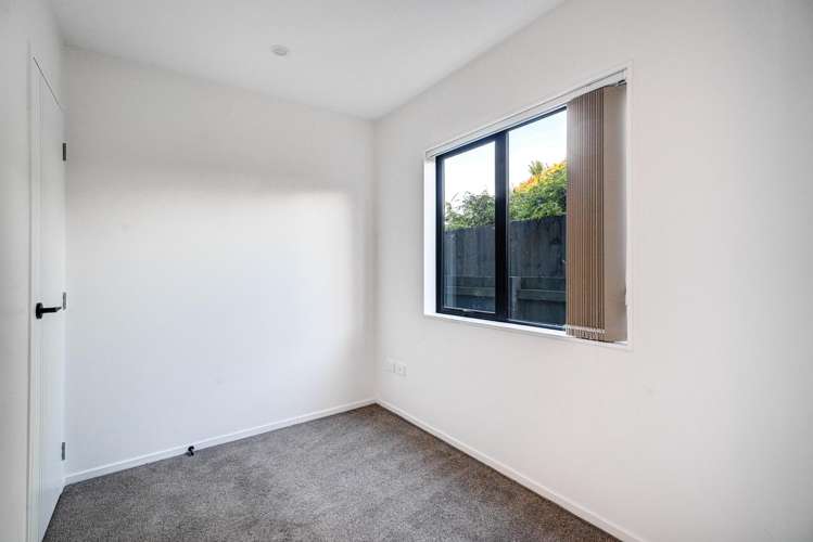 181 Portage Road New Lynn_4