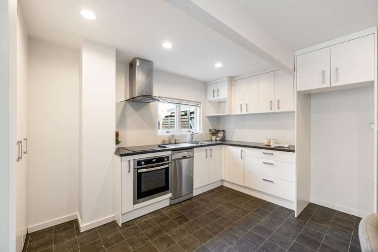 4/78a Holly Road Saint Albans_2