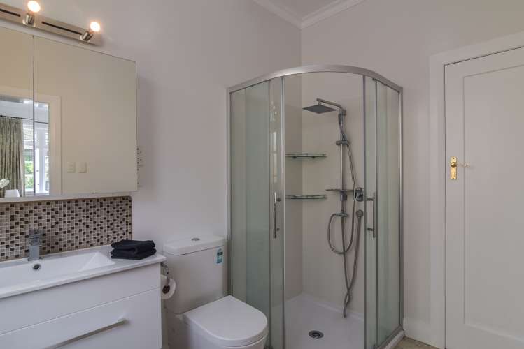 572 Broadway Strathmore Park_12